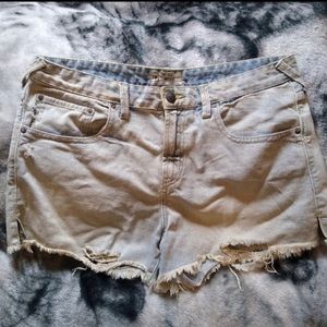Free People Vintage Wash Distressed Raw Hem Jean Shorts Denim 31